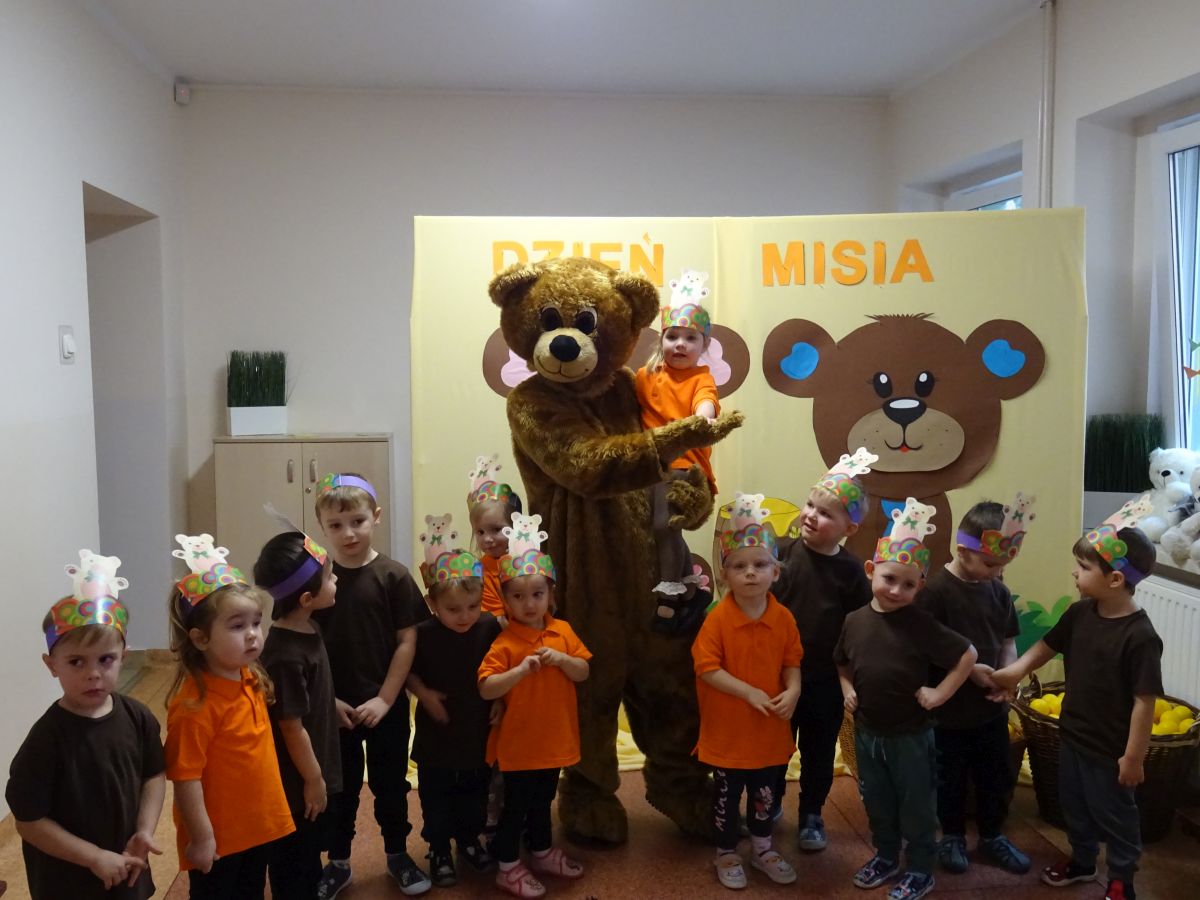 Grupa "Krasnale" i "Biedronki"